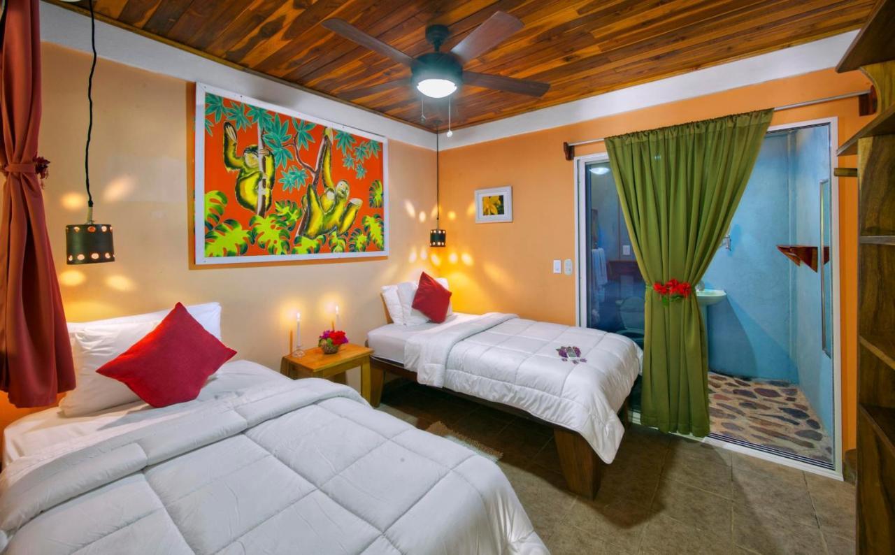 Jungle'S Edge Hotel Носара Екстериор снимка