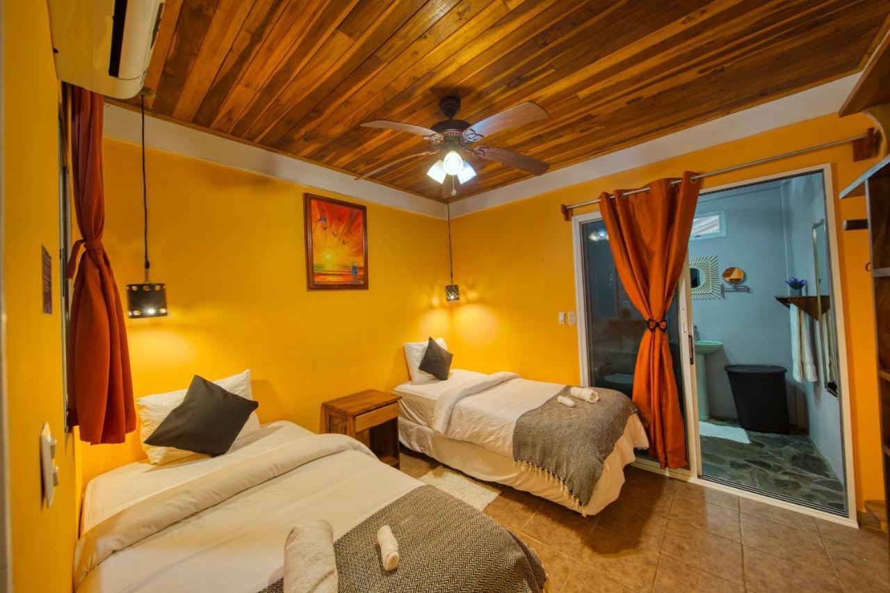 Jungle'S Edge Hotel Носара Екстериор снимка