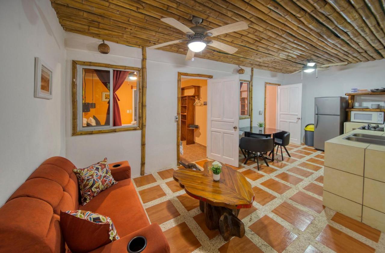 Jungle'S Edge Hotel Носара Екстериор снимка