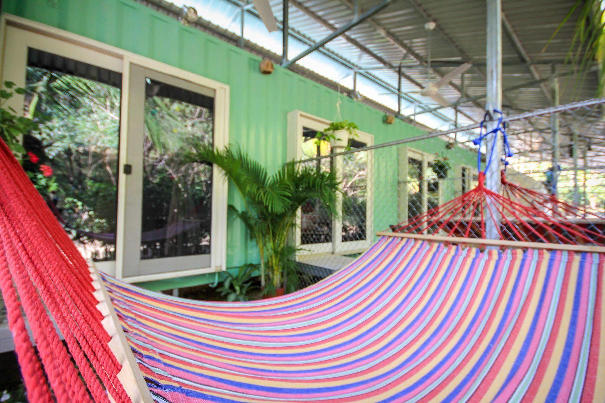 Jungle'S Edge Hotel Носара Екстериор снимка