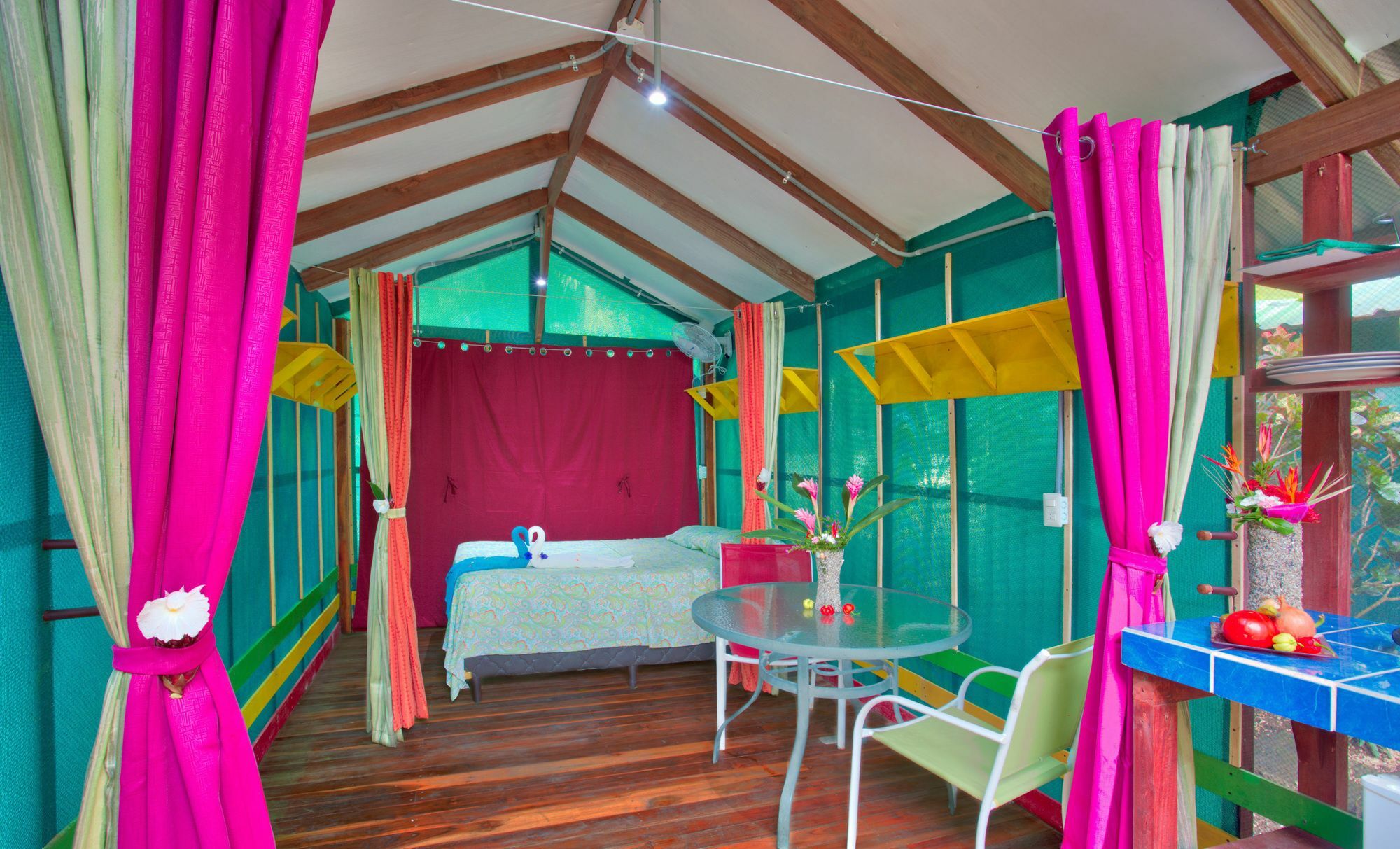 Jungle'S Edge Hotel Носара Екстериор снимка